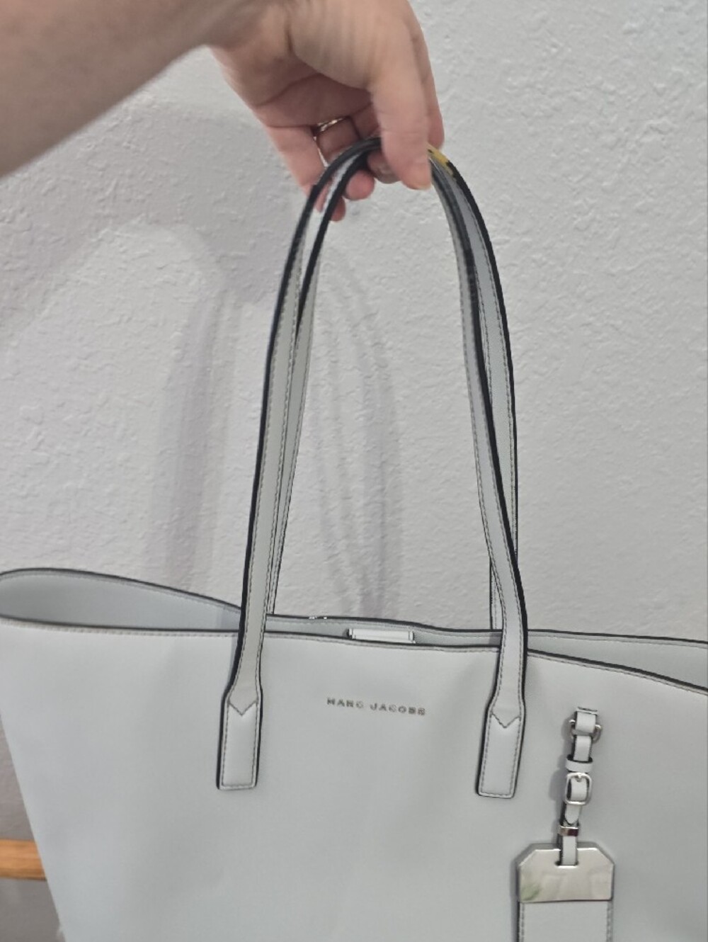 Marc Jacobs Luggage Tag Tote Griffin Gray - Picture 12 of 16